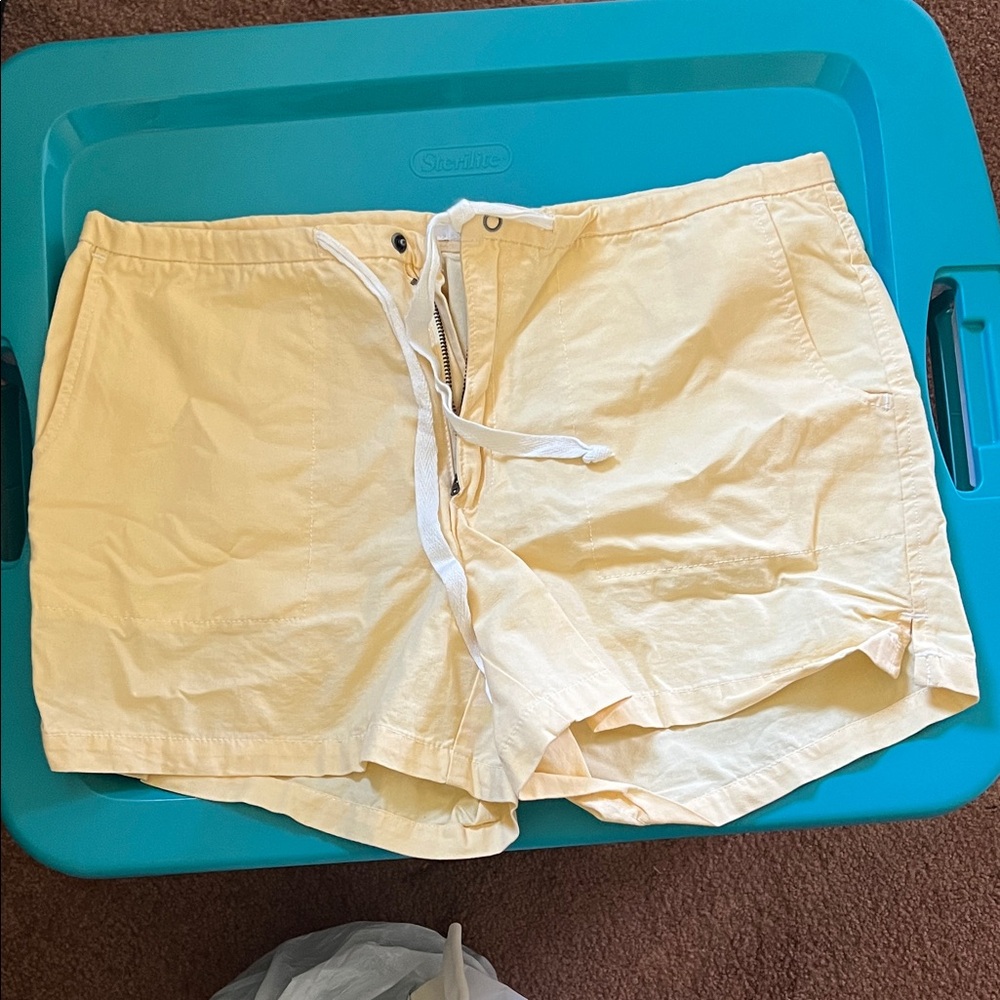 Abercrombie & Fitch Women's Light Yellow High Waist Shorts